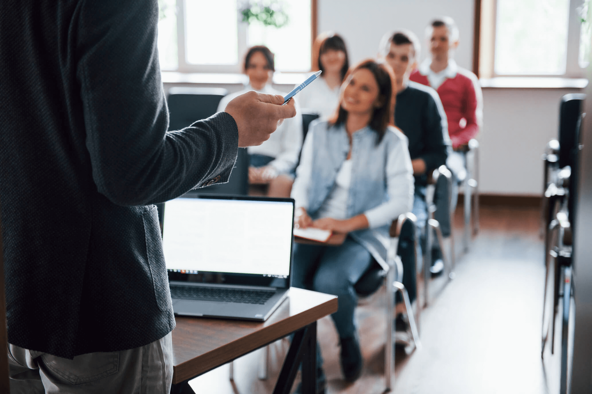 photo_teaching.png